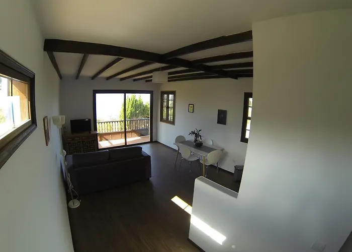 מלון דירות Almabellaclub 4*